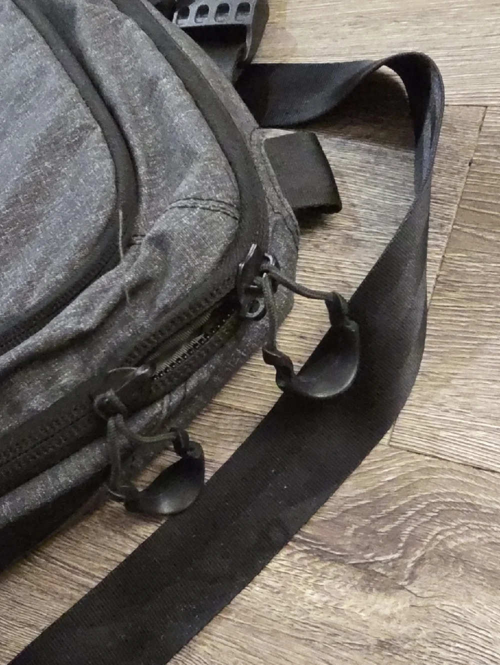 Maxpedition Entity Tech Sling Bag-Dark Grey & Black
